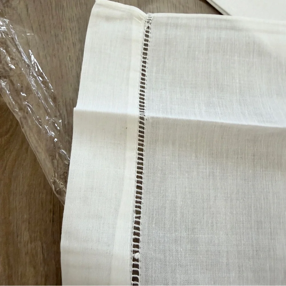 Set of 6 Vintage Bumble Bee‎ Linens Placemats Napkins, Off White 22” X 13” NWT